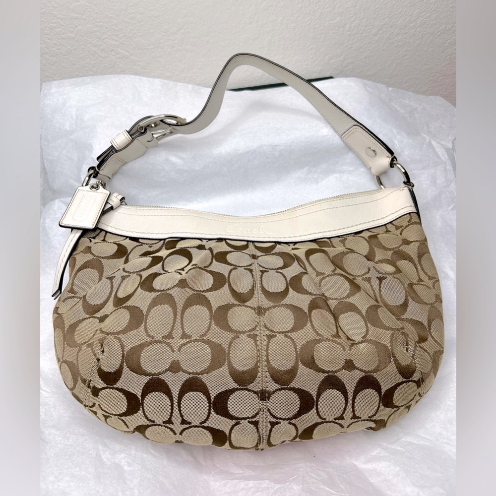 Coach Bag - Picture 2 of 8